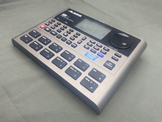 Alesis - SR-18 3
